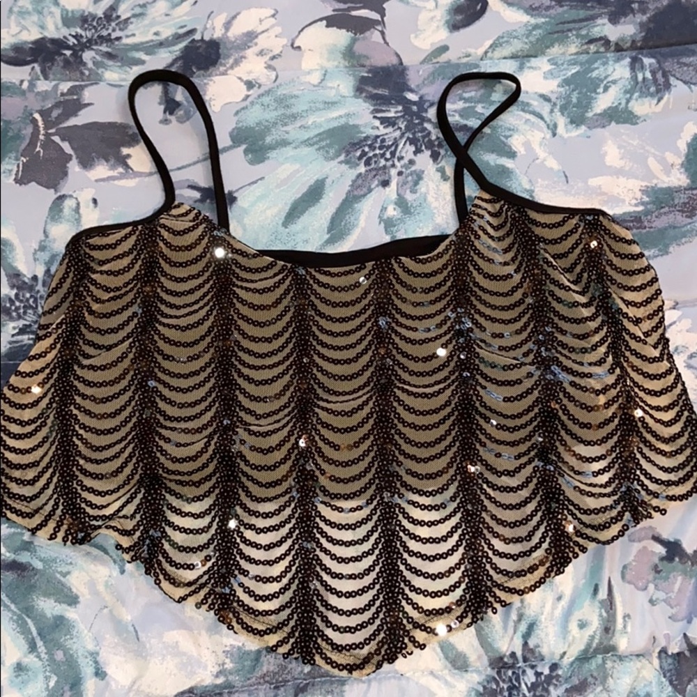 Crop top